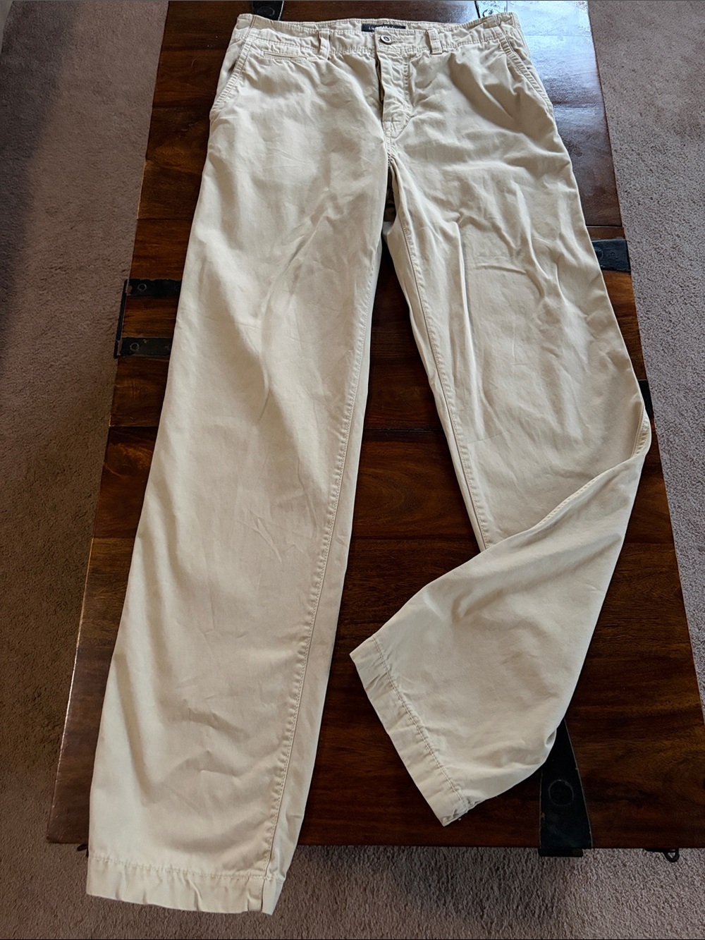 American Eagle Outfitters Men's Relaxed Straight Light Tan Chino Pants